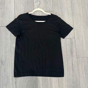 Black swiftly short sleeve Lululemon